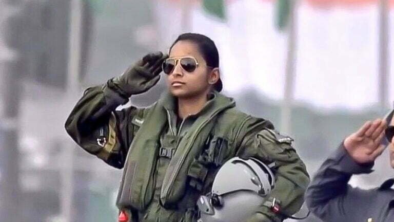 Meet Indias First Woman Rafale Pilot EBNW Story