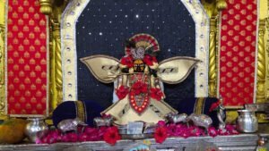 Sanwaliya Seth Temple In Rajasthan Devotees Offer Opium To God Ebnw Story