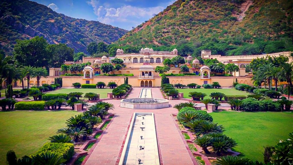 4 serene gardens of Jaipur for sightseeing & photography - EBNW Story