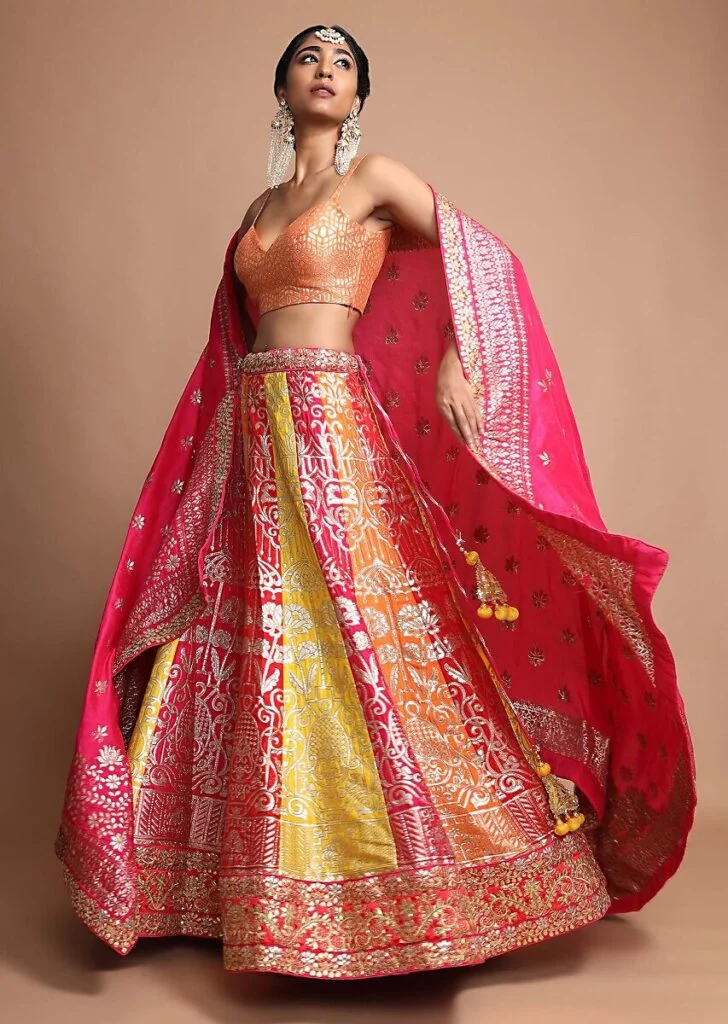 Karwa Chauth 2021: 5 Stunning Outfit Ideas for Women 1 Karwa Chauth 2021: 5 Stunning Outfit Ideas for Women