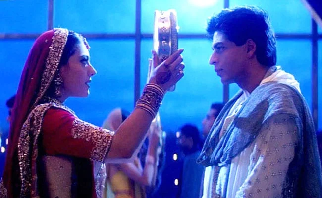 Karwa Chauth: Let’s take a dig at 5 most unforgettable Karwa Chauth scenes of Bollywood 4 Karwa Chauth: Let’s take a dig at 5 most unforgettable Karwa Chauth scenes of Bollywood