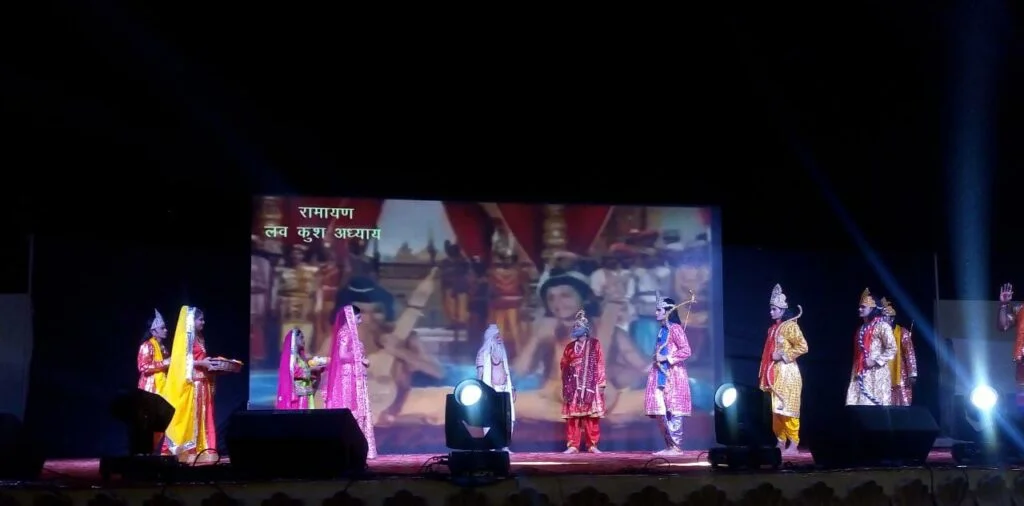 Vijayadashmi celebrations at Shri Krishna Balram Mandir in Jaipur. Watch pics here...!