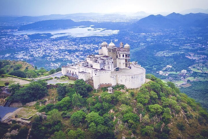 5 most Spookiest places of Udaipur where you cannot travel alone... 1 5 most Spookiest places of Udaipur where you cannot travel alone...