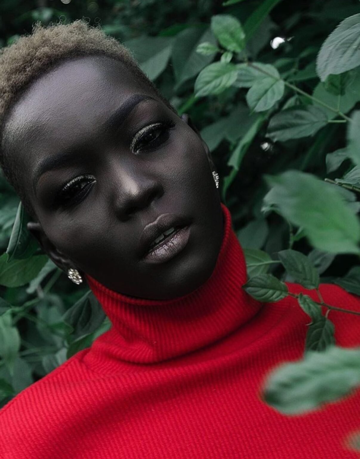 Skin tone not defines beauty: Proves Queen of Dark Nyakim Gatwech ...