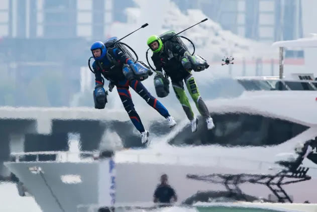 world's first jet suit race