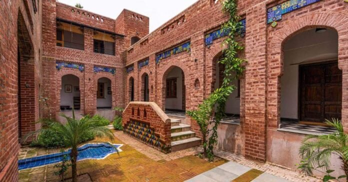 Blue-and-Yellow-Modern-Business-Workshop-Facebook-Ad-2025-04-09T100301.856_11zon-1744173203