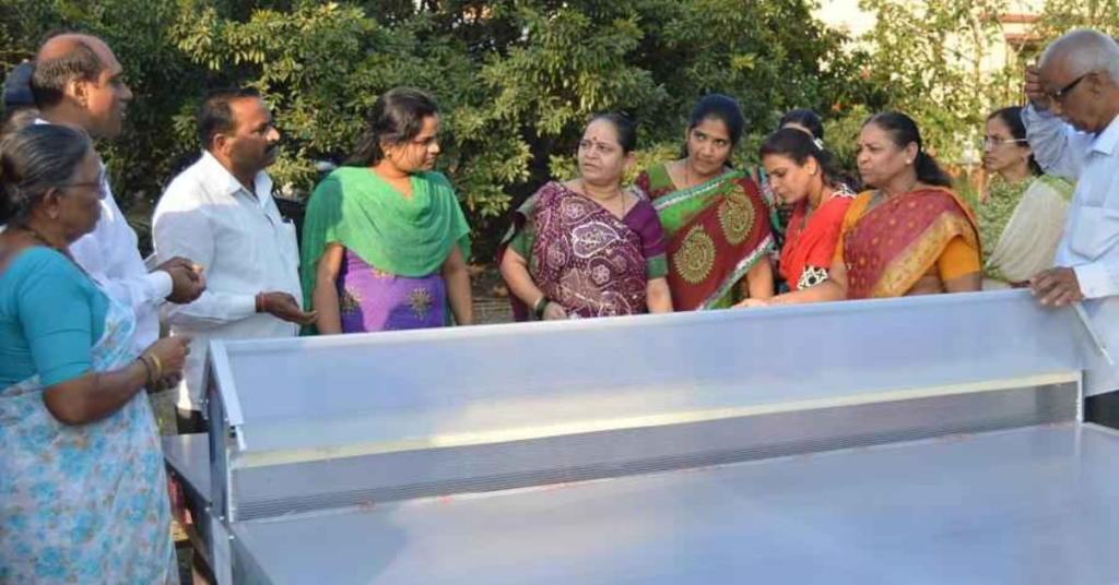 In Rural India, Solar Startups Are Powering Handlooms, Farms & Forgotten Villages 5 In Rural India, Solar Startups Are Powering Handlooms, Farms & Forgotten Villages