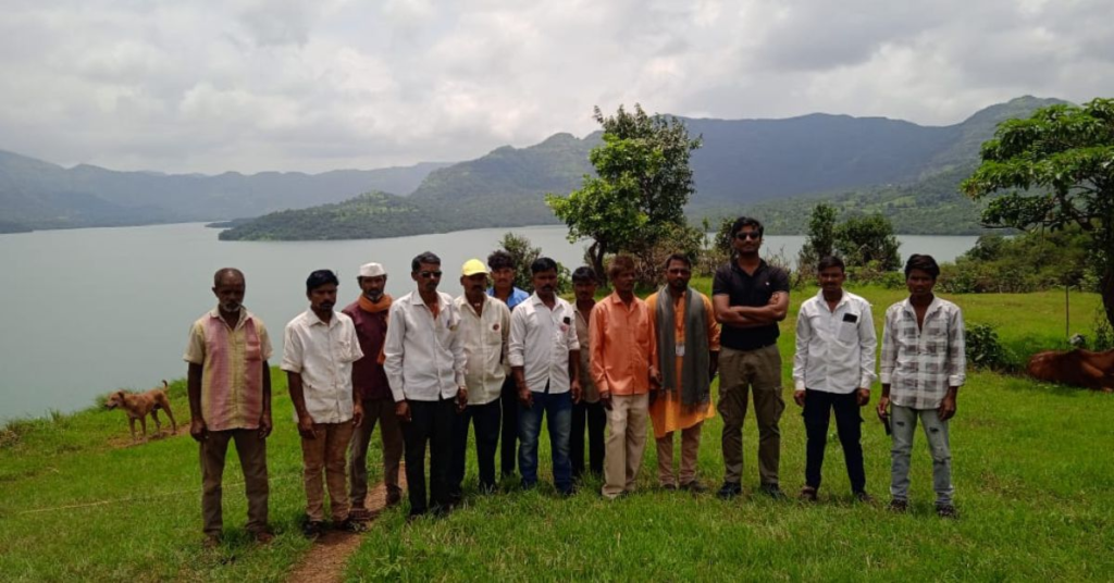 Taking Electricity, Wherever They Go: Engineer’s Portable Solar Units Power Huts of Tribal Migrants in Maharashtra 5 Taking Electricity, Wherever They Go: Engineer’s Portable Solar Units Power Huts of Tribal Migrants in Maharashtra