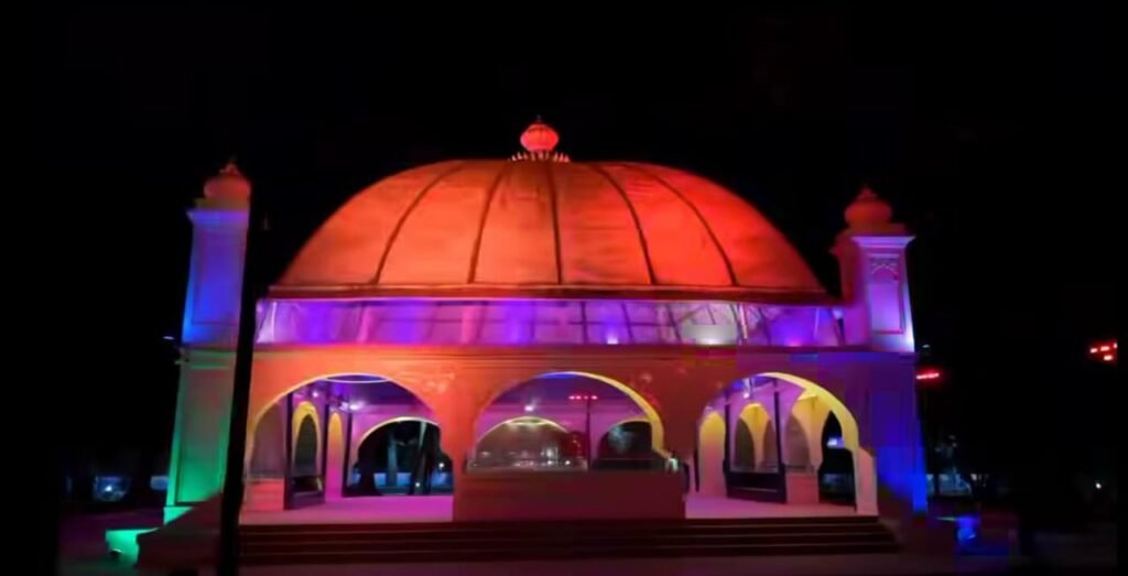 Gulab Chakkar in Ratlam Bespeaks Story of Father Daughter's Bond...