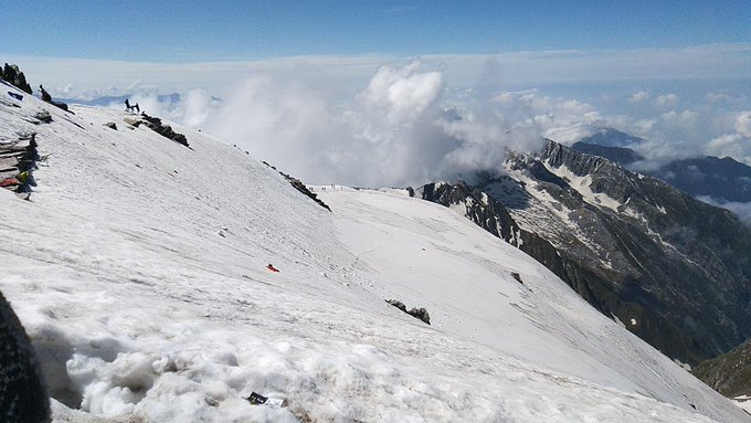 Shrikhand Mahadev Standing at 18,570 feet With 72-feet Tall Shiva Lingam Speaks of Many Divine Stories...
