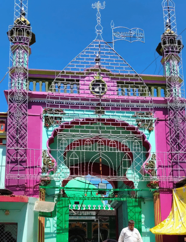 Hussain Tekri Sharif: The Spiritual Hospital of Jaora - A Symbol of Faith, Healing, and Communal Harmony