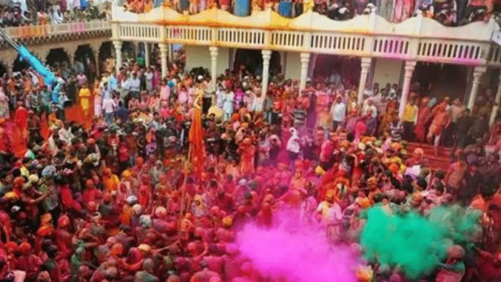 Jalna Celebrates 138th Hatti Risala Procession on Dhulivandan: Elephant Treated as King Distributes 'Revadis'