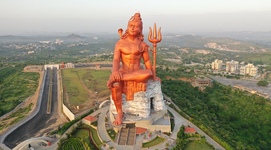 Faith Meets Grandeur: 131-Foot Hanuman Statue Unveiled in Nathdwara