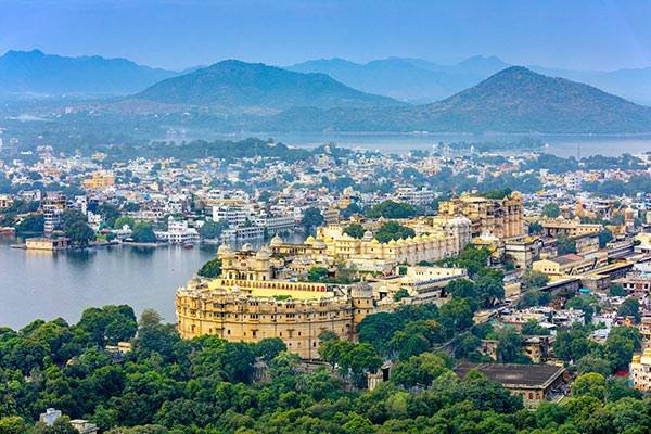 15 Best Places to Visit in India in April: Where Summer Begins Beautifully