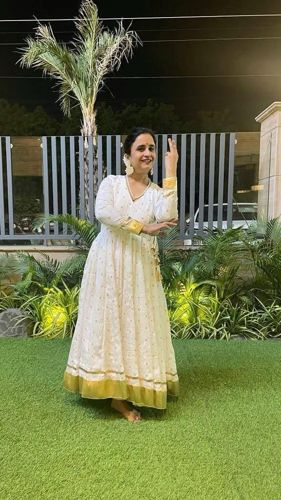 From the Operation Theatre to the Dance Floor: Dr. Leena Dave’s Journey of Passion and Precision