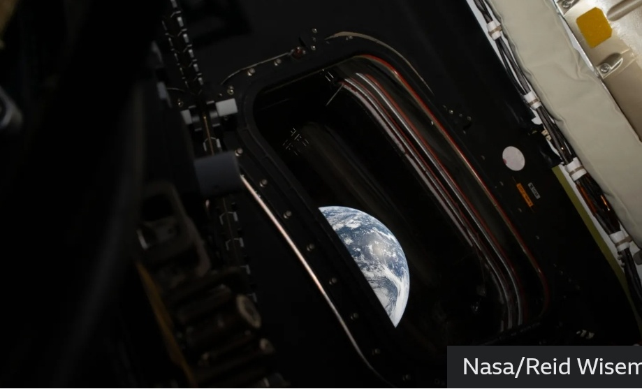 Hello, World!" – Artemis II Crew Captures Stunning High-Resolution Images of Earth from Deep Space