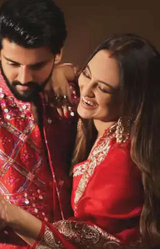 Karwa Chauth 2026 Celebrity Stories: From Virat Kohli Fasting for Anushka to Nick Jonas Taking Priyanka Above the Clouds